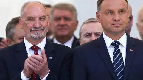 Są dwa rozwiązania konfliktu PAD-MON