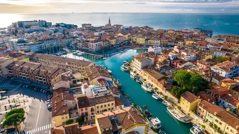 Friuli-Venezia Giulia shutterstock_2089519879