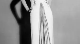 Elsa Schiaparelli w sukni własnego projektu, 1934 rok