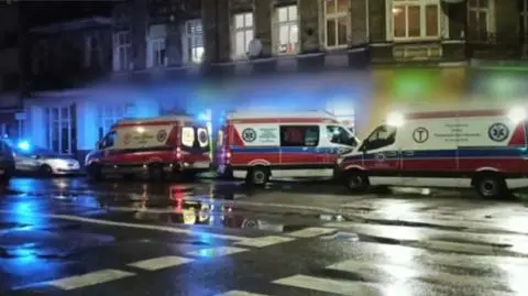 Pogotowie stwierdziło śmierć niemowlaka pod kamienicą w Szczecinie