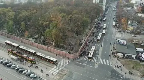 Poles visit graves of their relatives on All Saints Day