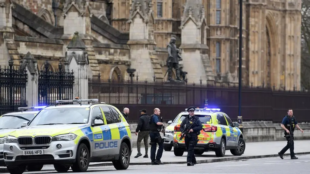 Amatorskie nagranie z miejsca ataku. Słychać strzały