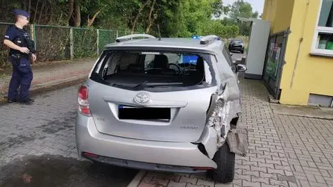 Uderzył w tył auta osobowego 
