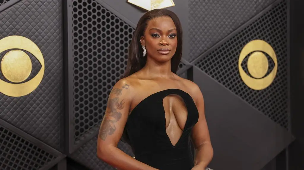  Ari Lennox