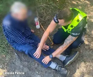 Policjanci udziuelili pomocy poszkodowanemu