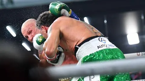 Ciosy głową, bójka i potężny nokaut. Skandal z legendą MMA w roli głównej