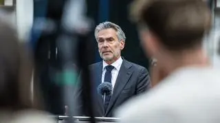Gabinet Dicka Schoofa został rozwiązany