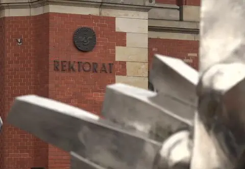 Studenci skarżą się na wykładowcę. "Rosyjska agentura"