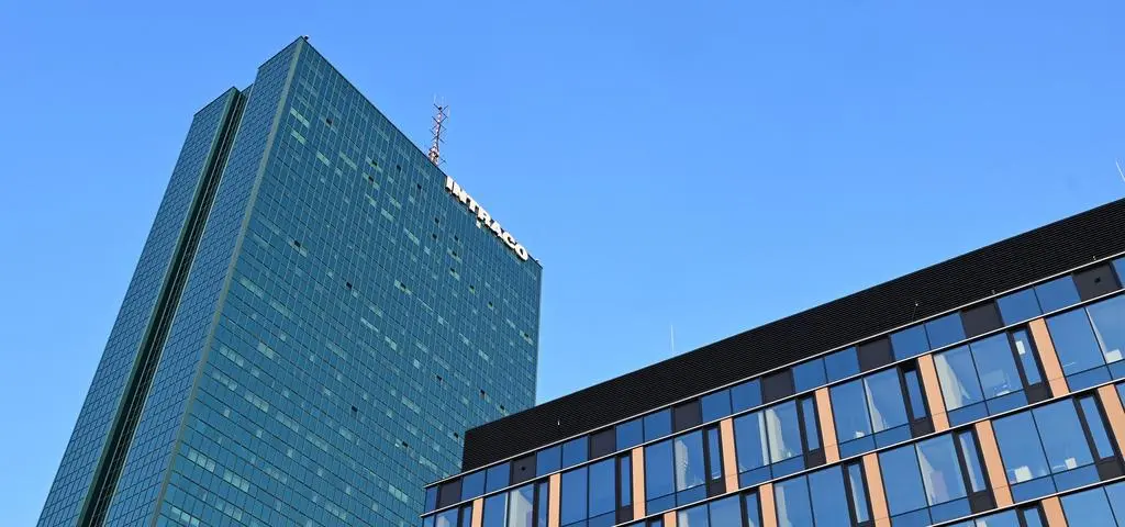 Jeden z najbardziej znanych wieżowców w Warszawie zostanie zburzony