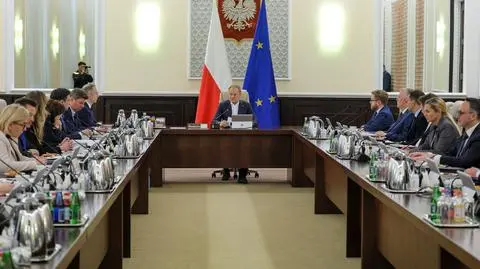 Z informacji z Podkarpacia wynika, że wstrzymanie dostaw uzbrojenia na Ukrainę to fakt. Komentarze polityków