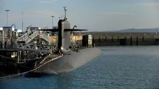 Drony nad bazą z atomowymi okrętami podwodnymi. Wojsko otworzyło ogień