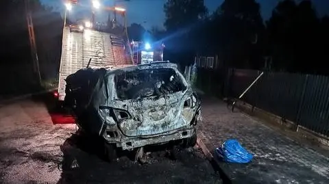 Auto spłonęło 