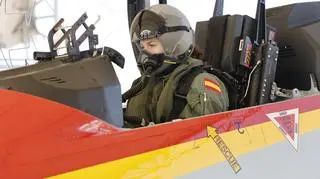 Księżniczka Leonor za sterami samolotu wojskowego