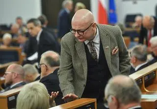 Była awantura o donoszenie, są przeprosiny