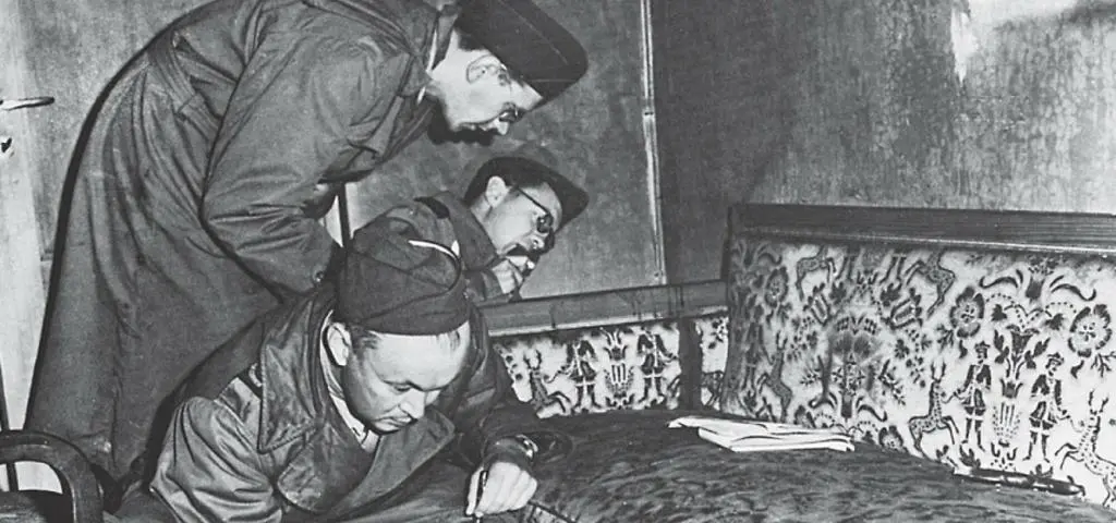 DNA Hitlera na zakrwawionej sofie. Czy zbrodnia może być zapisana w genach?