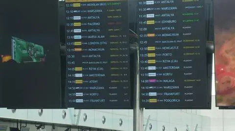 Tablice odlotów i przylotów na lotnisku we Wrocławiu - 19.07.2025