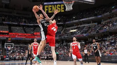 Takiego meczu Sochan nie miał już dawno. Spurs przerwali złą serię