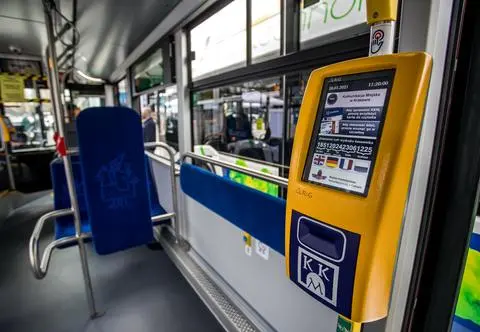 Podnieśli ceny biletów, wydłużyli płatne parkowanie. Duże zmiany w Krakowie
