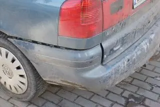 18-latka jechała za volkswagenem. Uderzała w tylny zderzak