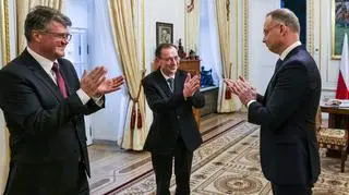 Prezydent Andrzej Duda w towarzystwie Mariusza Kamińskiego i Macieja Wąsika
