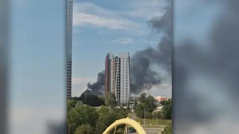 Pożar hali w Siemianowicach Śląskich