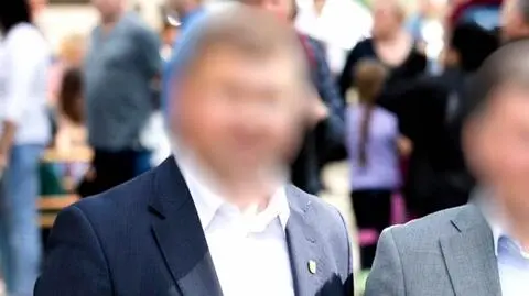 Sekretarz gminy i 8 kobiet - Superwizjer 