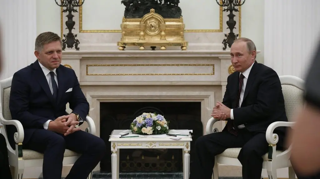Robert Fico i Władimir Putin (zdjęcie z 2015 roku)