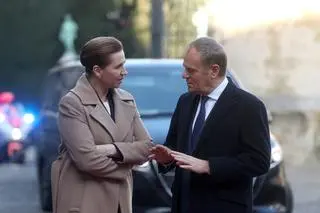 Donald Tusk i premier Danii Mette Frederiksen w Brukseli 