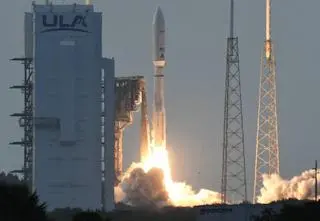 Bezos chce konkurować z Muskiem. Amazon wystrzelił satelity