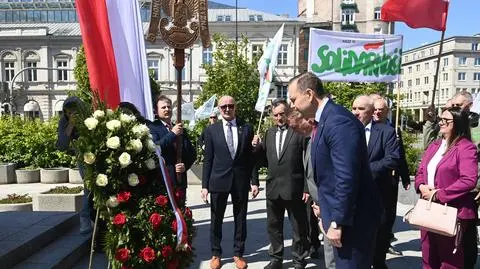 Karol Nawrocki złożył kwiaty pod pomnikiem Wincentego Witosa w Warszawie