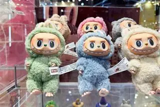 Figurki Labubu