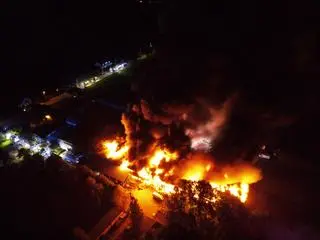 Pożar hali magazynowej w miejscowości Kawęczyn