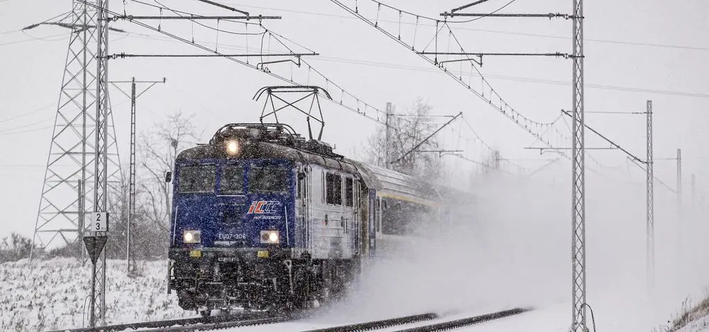 Uruchomił hamulec ręczny w pociągu, został zatrzymany. Miał przy sobie rosyjskie dokumenty