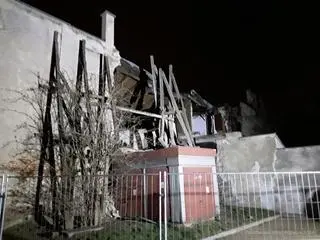 Zawaliła się kolejna część kamienicy w Piotrkowie Trybunalskim