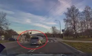 Kadr z nagrania pirata drogowego Kętach (woj. małopolskie)