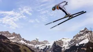 Ostatni sprawdzian przed Turniejem Czterech Skoczni. O której kwalifikacje i konkurs w Engelbergu?