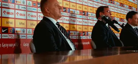 "Umowa jest bublem". Kontrakt życia i wielkie pieniądze z PZPN 