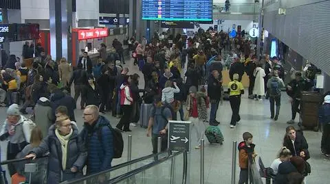 Mgła paraliżowała lotnisko w Krakowie