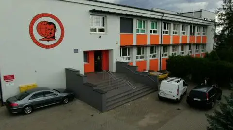 Burmistrz chce połączyć klasy, rodzice protestują. "Będzie trudniej o zachowanie reżimu sanitarnego"