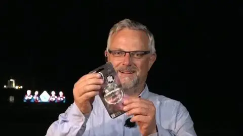 Marcin Wrona ocenia smak pierogów, które polecą na ISS