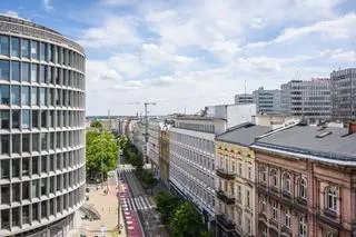 Widok z Domu Książki na ul. 27 Grudnia