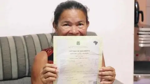 Maria Imaculada Conceicao otrzymała dokument tożsamości
