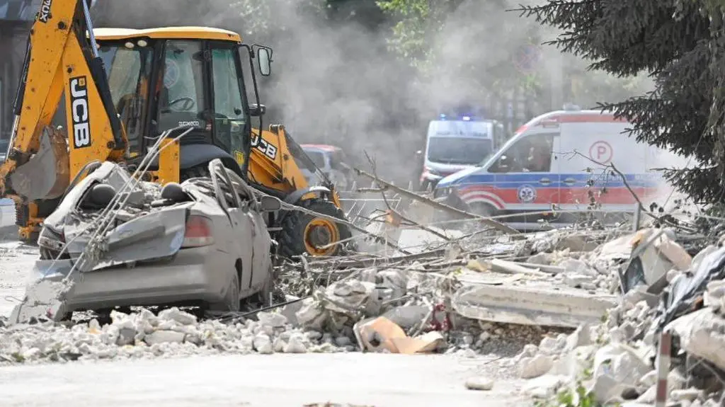 Charków po uderzeniu rosyjskiej rakiety 