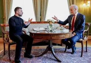 Zełenski odrzuca pomysł USA. Dziwi go "prezent dla Kremla"