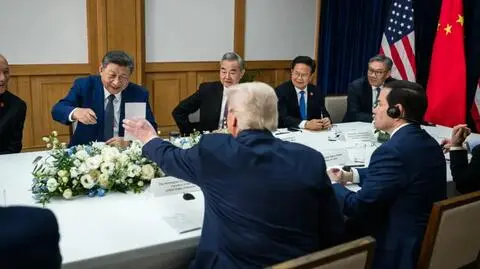 Zdjęcia ze spotkania Donalda Truma z Xi Jinpingiem