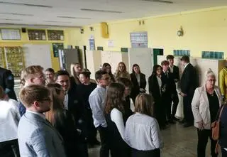 "Łatwy był ten polski". Maturzyści komentują pierwszy egzamin