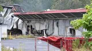Trwa dogaszanie i rozbiórka