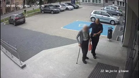 Policjanci pomogli 89-letniemu mężczyźnie