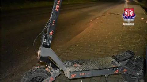 Nastolatkowie wywrócili się na hulajnodze