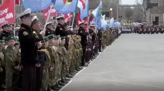 Dzieci na paradzie we Władywostoku 